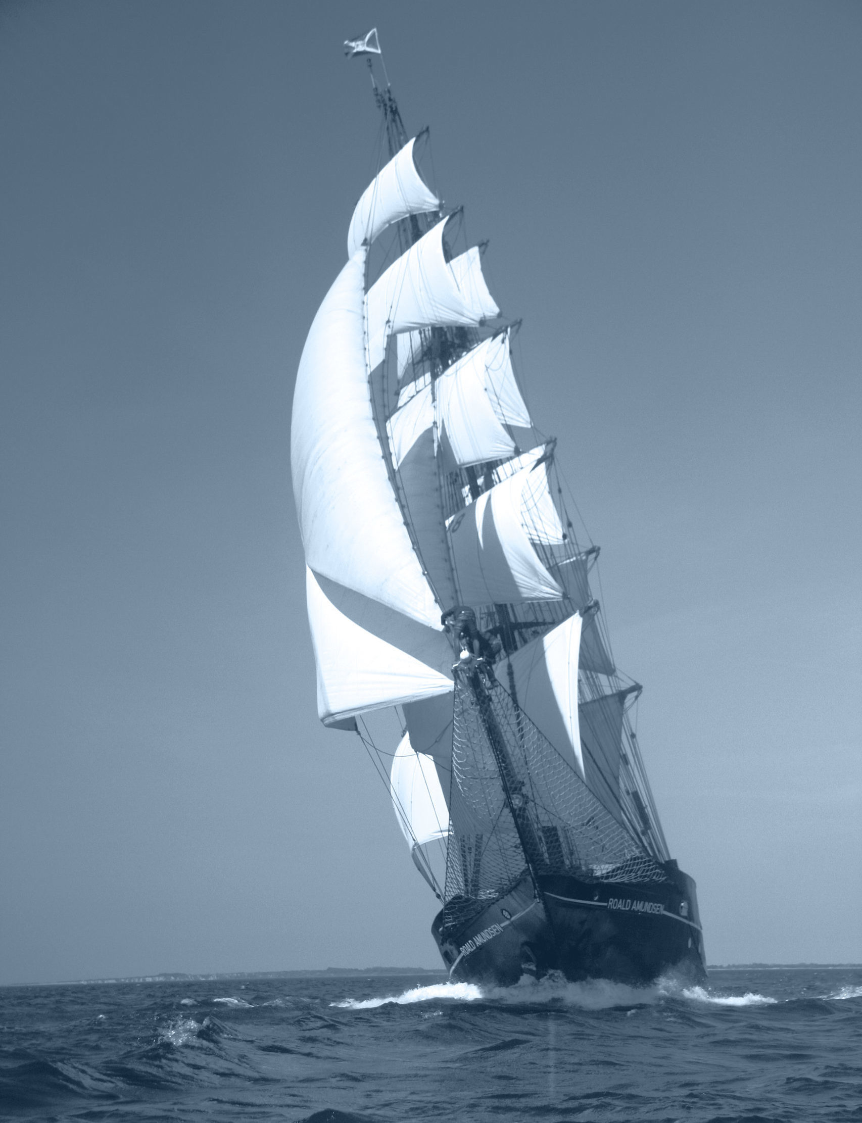 cropped-cropped-cropped-RoaldAmundsen_titel02_worked_copy-scaled-1.jpg